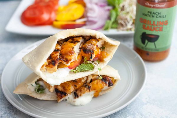 Chicken Pita Bread چکن پلس 2 پیٹا بریڈ