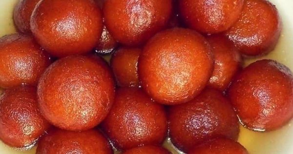 Gulab Jamun KG 1 گلاب جامن کلو